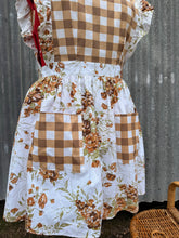 Load image into Gallery viewer, Homemakers Apron 🧺 custom made brown vintage floral & check only 1 available