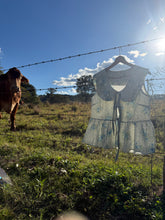 Load image into Gallery viewer, Florence Blouse 👒 ready made size medium
