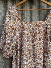 Load image into Gallery viewer, the sunday dress ~ tiny florals custom order
