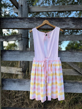 Load image into Gallery viewer, Homemakers Apron 🧺 custom order ~ yellow gingham bodice only 1 available
