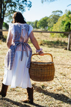 Load image into Gallery viewer, Homemakers Apron 🧺 custom made mocha gingham only 1 available
