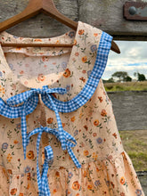 Load image into Gallery viewer, Florence Blouse 👒 ready made size small
