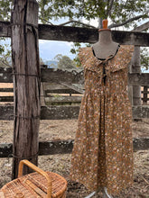 Load image into Gallery viewer, Florence Dress 👒 ready made xs/s
